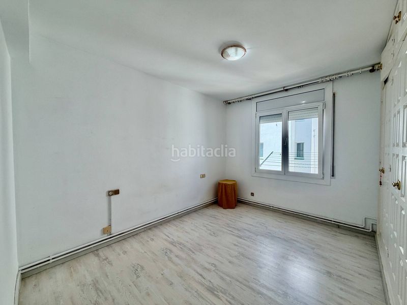 Foto e96234b8-d336-4533-a9c2-aeee8d07dab8. Apartament amb calefacció a Centre Roses