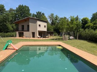 Chalet à Preses (Les). Chalet en parque natural