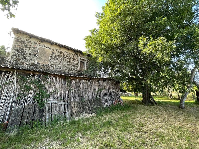 Foto e4053825-92be-4121-8e70-92d29e61887b. Masía  catalogada en Sant Jaume de Llierca