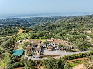 Casa a Santa María. Espectacular finca con vistas al mar en la mairena