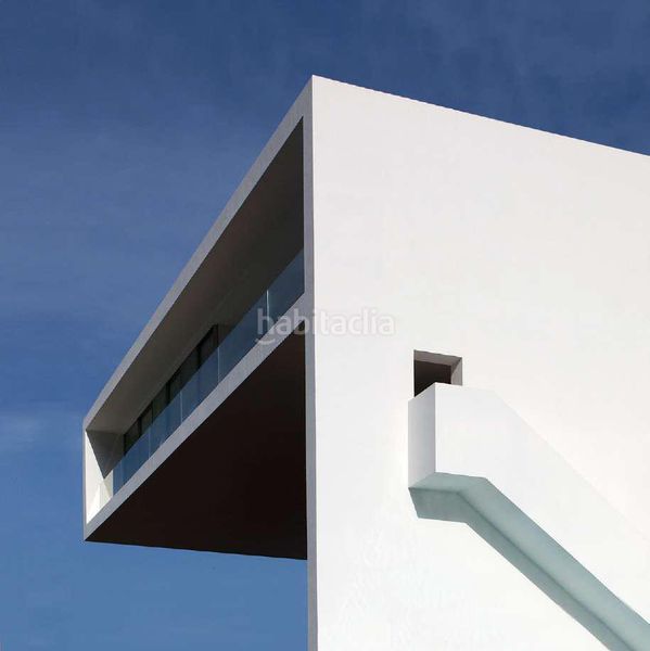 Foto 1a4526a8-ae3d-48af-bb80-d6544d792c33. Casa amb calefacció aparcament piscina a Valderrama Sotogrande