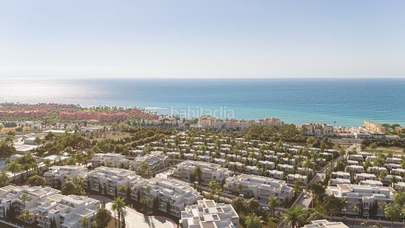 Foto e0ca8c4b-f6bf-4bf5-a184-6b05ab2bea21. Ático exclusiva urbanización en la nueva milla de oro apartamentos con vistas al mar a poca distancia de la playa en Estepona