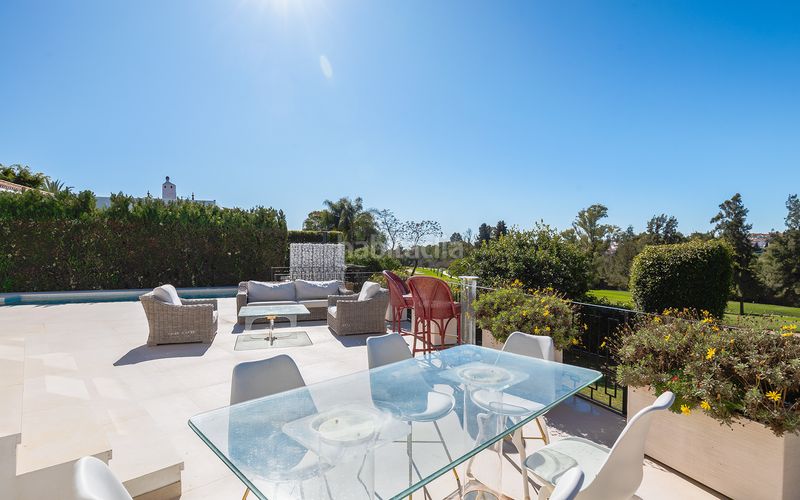 Foto c239f122-23f0-4a67-88af-d68122cb0138. Casa amb aparcament piscina a Guadalmina Alta Marbella