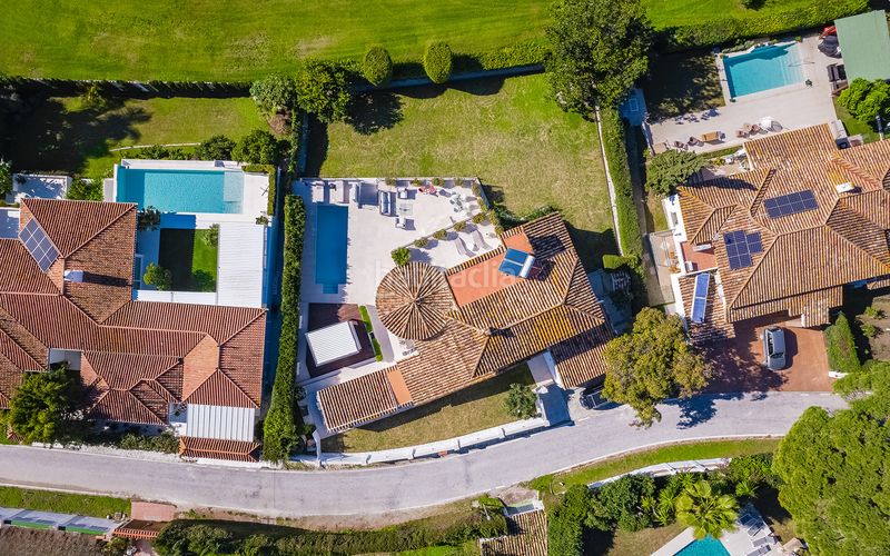 Foto d51d6b59-c93d-445e-8025-1aaecc84dd15. Casa amb aparcament piscina a Guadalmina Alta Marbella