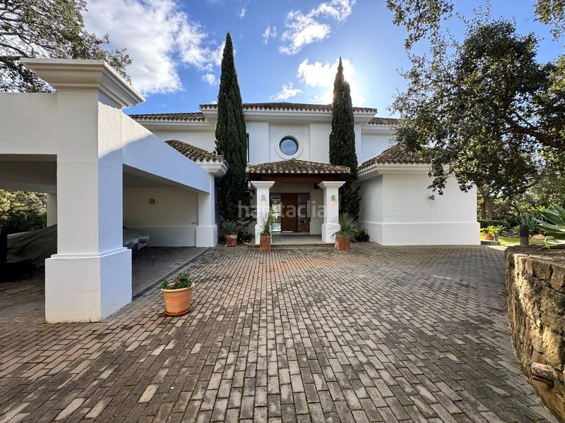 Foto 12de5b95-5f74-4ca5-9d52-b4845416b5f2. Casa amb aparcament piscina a Valderrama Sotogrande