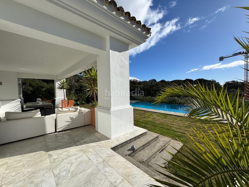 Foto f3547e64-19a7-4838-817e-8cae91a2dfa9. Casa amb aparcament piscina a Valderrama Sotogrande