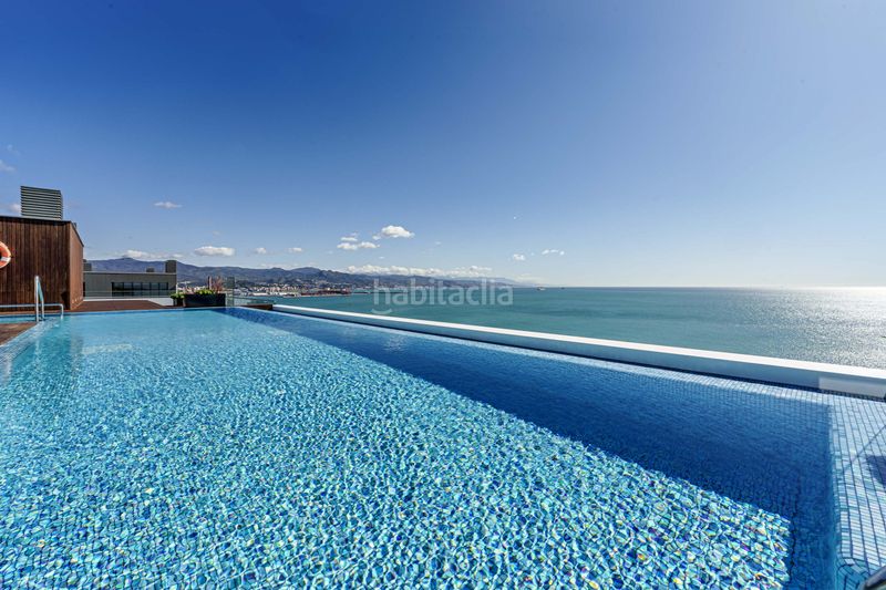 Foto 163f14ba-aaad-44ce-bb29-b8594951534f. Appartement avec parking piscine dans Paseo Marítimo Oeste - Pacífico Málaga
