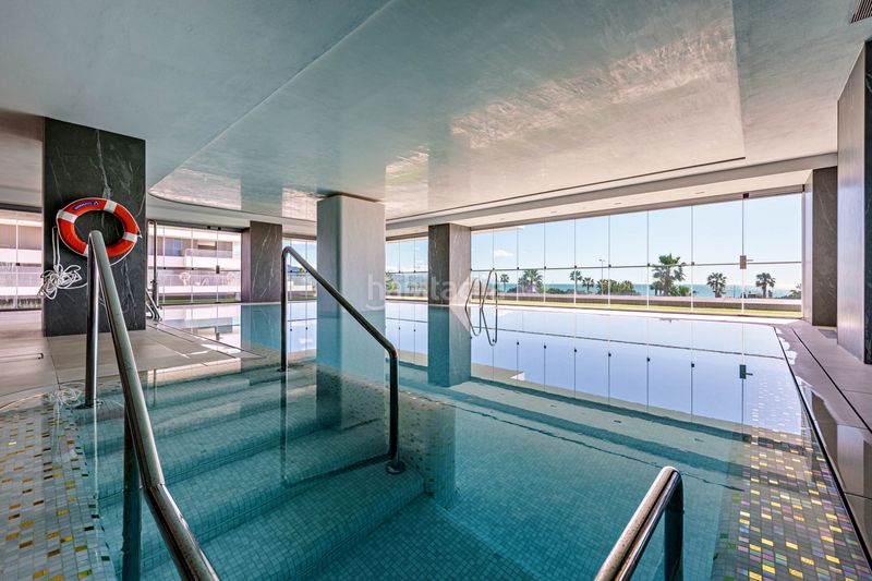 Foto efe6741c-0172-40d7-899e-1e8ffcd6dab0. Appartement avec parking piscine dans Paseo Marítimo Oeste - Pacífico Málaga