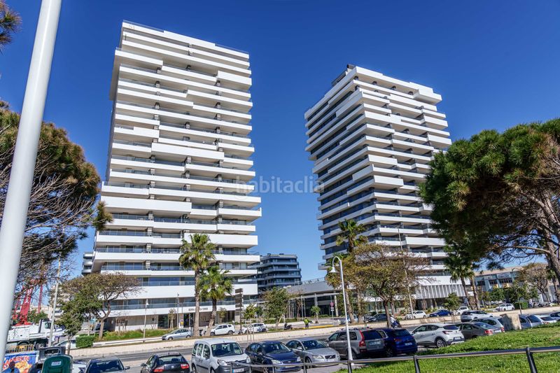 Foto f719b3c5-4a4b-4282-b75a-759514bc468d. Appartement avec parking piscine dans Paseo Marítimo Oeste - Pacífico Málaga