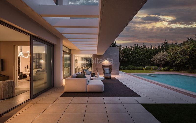 Foto b2337707-dc32-4fba-9b42-fa8a43412e31. Casa amb aparcament piscina a Paraiso - Barronal Estepona