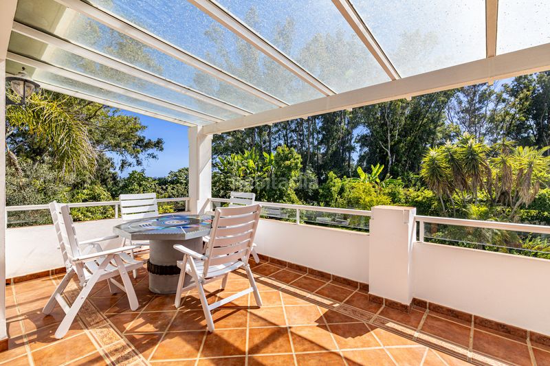 Foto 2057dc48-6dea-43c7-8a0e-c809824a1632. Casa amb aparcament piscina a Cancelada Estepona
