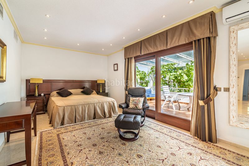 Foto ddaa90fa-0881-41ba-81fa-306798b3b03e. Casa amb aparcament piscina a Cancelada Estepona