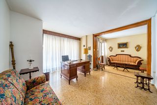 Apartament a La Malagueta - Monte Sancha. Fantástico piso en el paseo de reding, junto a la playa de la ma