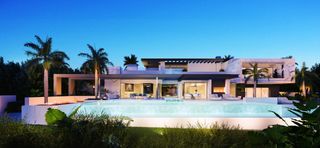 Casa a El Paraíso. Excepcionales villas idénticas en construcción en parcelas excep