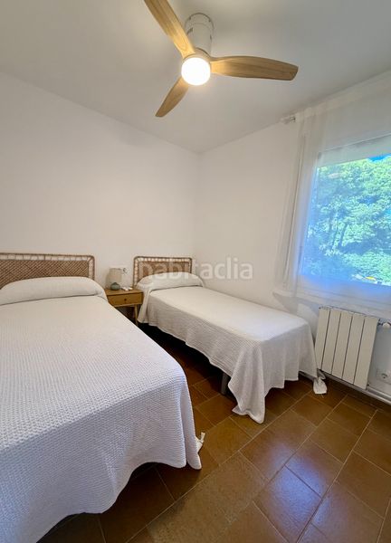 Foto 27730fe3-1d15-40c7-899e-bf8d4c971828. Lloguer apartament amb xemeneia calefacció aparcament piscina a Llafranc