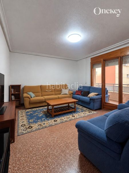 Foto 828c2e2b-df4d-4743-8566-ae7ff46bf9d9. Duplex avec parking dans Almoradí