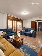 Duplex  Gregorio martinez. Piso en venta en calle gregorio martinez