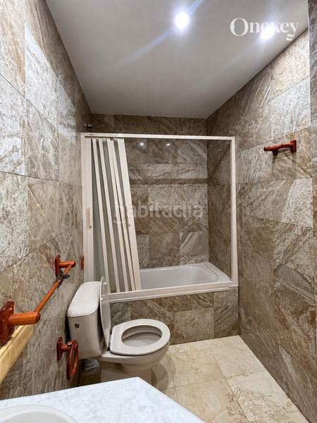 Foto cd555bf8-0386-4574-b22b-de3f47d7a3d6. Duplex avec parking dans Almoradí