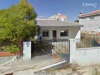 Appartamento in Escalona. Piso en venta en el casar de escalona toledo