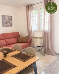 Chalet in Valle de Valdelucio. Casa con jardín, garaje y licencia turística