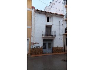 Casa  Calle antonio ponz. Casa en venta en torás