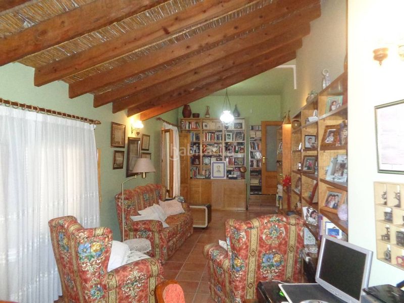 Foto 2691461b-28f8-4713-8dac-a356112a0f52. Maison avec parking dans Segorbe