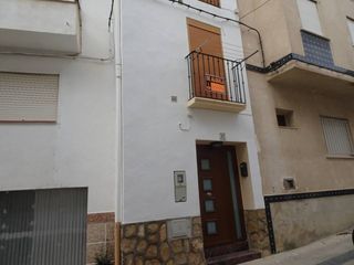 Casa  Calle san isidro. Casa en venta en montán