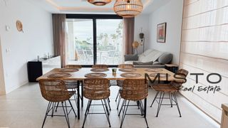 Location Appartement  Urb. costalita (s) escalera. Apartamento en primera línea de playa con 2 dormitorios y 2 baño