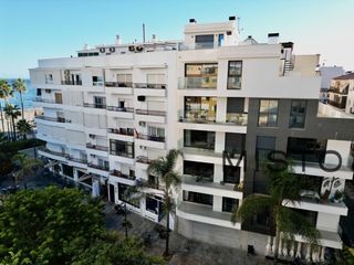 Pis a CALLE LEGAZPI  Es: Pl: Pt:B ESTEPONA (MÁLAGA)