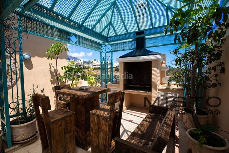 Foto c5d3ade9-77b4-427e-9feb-585e12853f05. Pis amb aparcament piscina a lomas de Marbella club Marbella