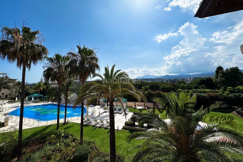 Foto eabcedaf-008e-4ff4-813c-2179ccd22ad4. Pis amb aparcament piscina a lomas de Marbella club Marbella