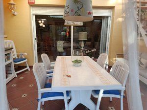 Casa adossada  Carrer de lleida. Gran casa de 4 plantas con dos grandes terrazas