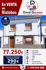 Casa adossada  Calle empedrada 12. Riolobos amplia vivienda con muchas posibilidades