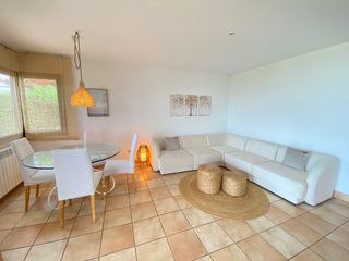 Lloguer Xalet a Navata. Casa en alquiler en torremirona golf navata (girona)