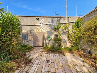 Maison  Umbria baja de algayat. Casa cueva en la romana una propiedad para quien sabe ver más al