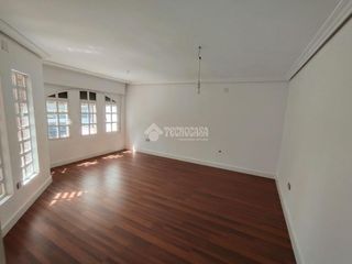 Towny house in Mengíbar. Casa en venta en mengíbar