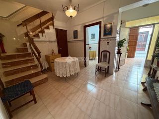 Maison jumelée à Torredonjimeno. Casa en venta en torredonjimeno
