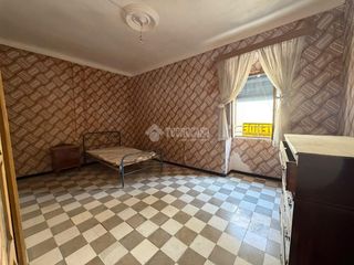 Maison jumelée à Torredonjimeno. Casa en venta en torredonjimeno