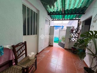 Maison jumelée à Torredonjimeno. Casa en venta en torredonjimeno