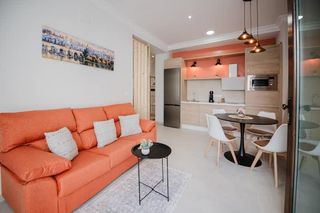 Location Appartement  Calle de guifré. Piso de 1 dormitorio y 1 baño  en alquiler de larga duración en
