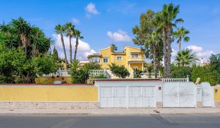 Chalet in Centro de la Ciudad Quesada