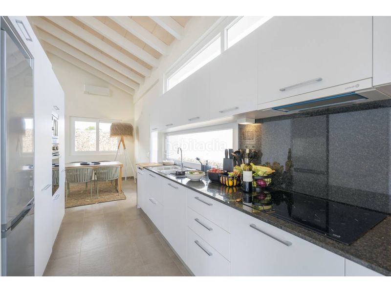 Foto 0e74694f-7d08-4dcc-8805-bae3d1b5351a. Xalet amb calefacció aparcament piscina a Na Macaret Es Mercadal