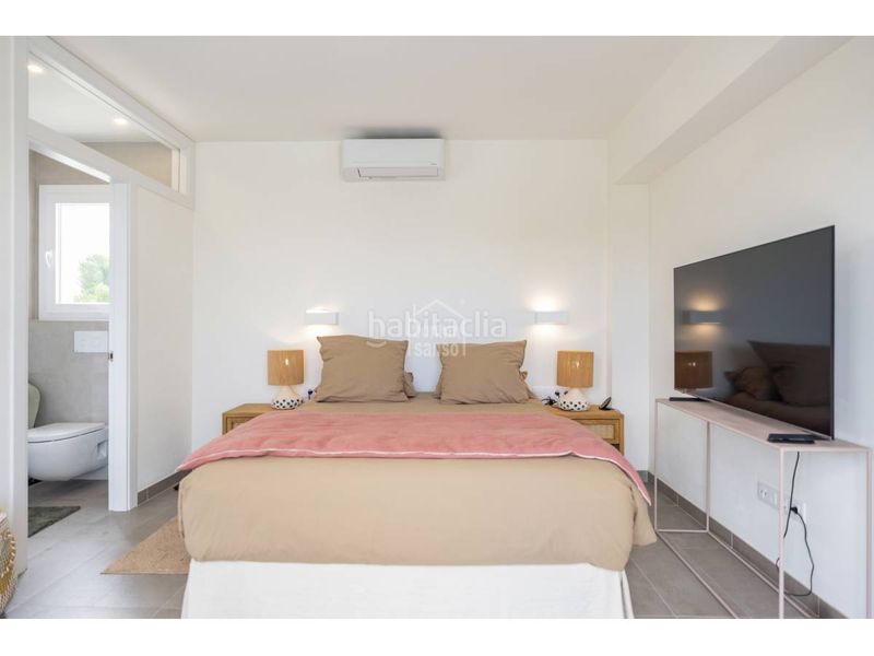 Foto a7fb732a-24ef-42c1-bcbc-fa4e00377359. Xalet amb calefacció aparcament piscina a Na Macaret Es Mercadal