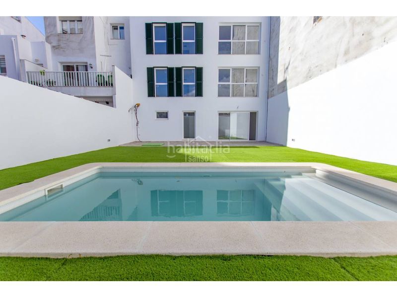 Foto 8ab7feab-f4a3-42d3-abb2-fd4fa60f7e05. Apartament amb calefacció piscina a Avinguda Menorca-Sínia Costabella Maó / Mahón