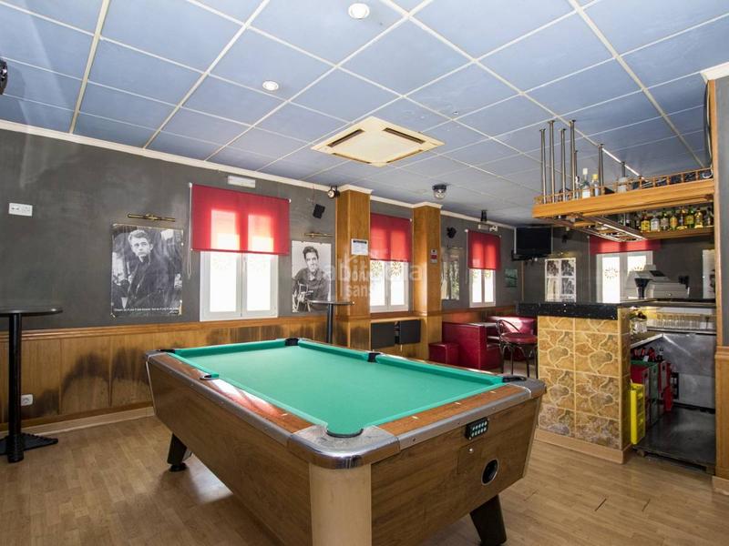 Foto 5f16d361-c6d8-457f-ba36-77367481c8fd. Locale commerciale in Es Castell Es Castell