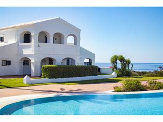 Appartement à Cala en Porter. Encantadora vivienda en primera línea de mar en ses tanques.meno