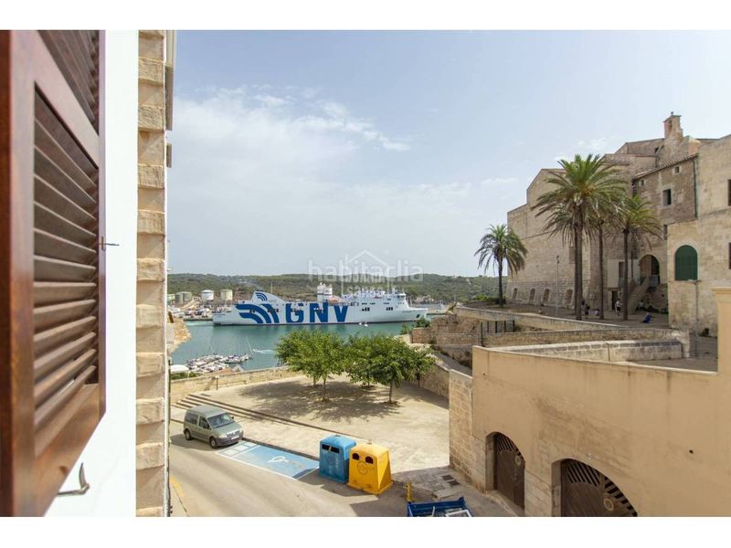 Foto 16cea0d7-2250-4878-9027-d82bed655bac. Chalet exclusiva. cautivadora propiedad con vistas al mar en el centro de mahón, menorca en Maó / Mahón