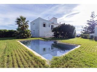 Chalet in Cala Blanca. Magnífica casa de campo totalmente reformada cercana a ciutadell