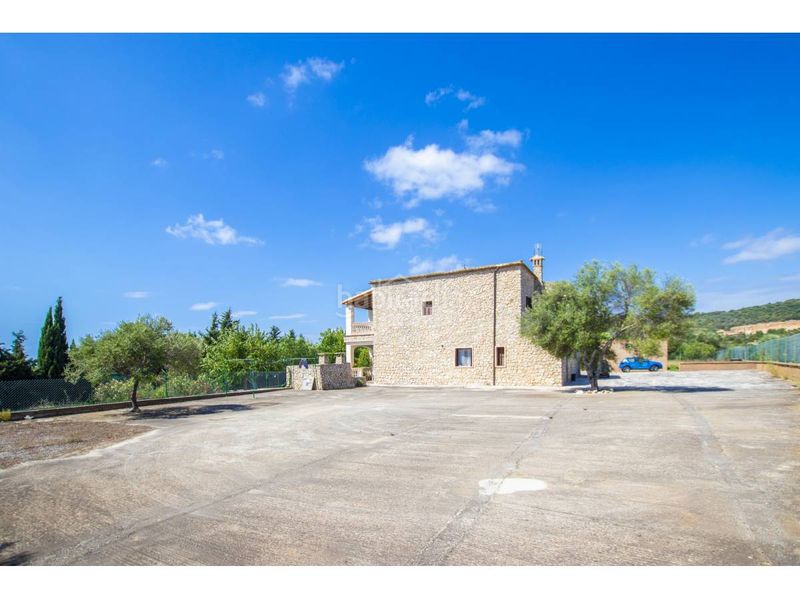 Foto 47a633ec-df1d-4729-97db-52f86a265b9d. Chalet preciosa casa en son carrio, mallorca en Sant Llorenç des Cardassar
