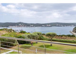 Apartament a Avinguda Menorca-Sínia Costabella. Piso en complejo residencial de alto standing con vistas al puer